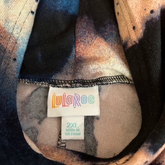 Lularoe items in excellent condition. These items have been worn once or not all - Picture 15 of 16
